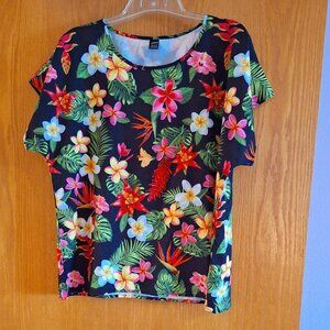 Woman's Top - NWOT